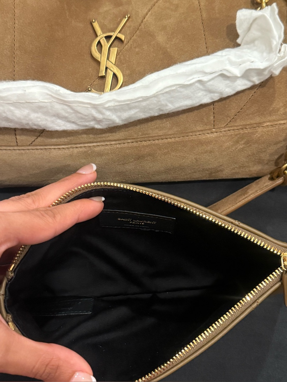 Authentic Saint Laurent Women's Jamie Suede Drawstring Tote Bag - Picture 15 of 15